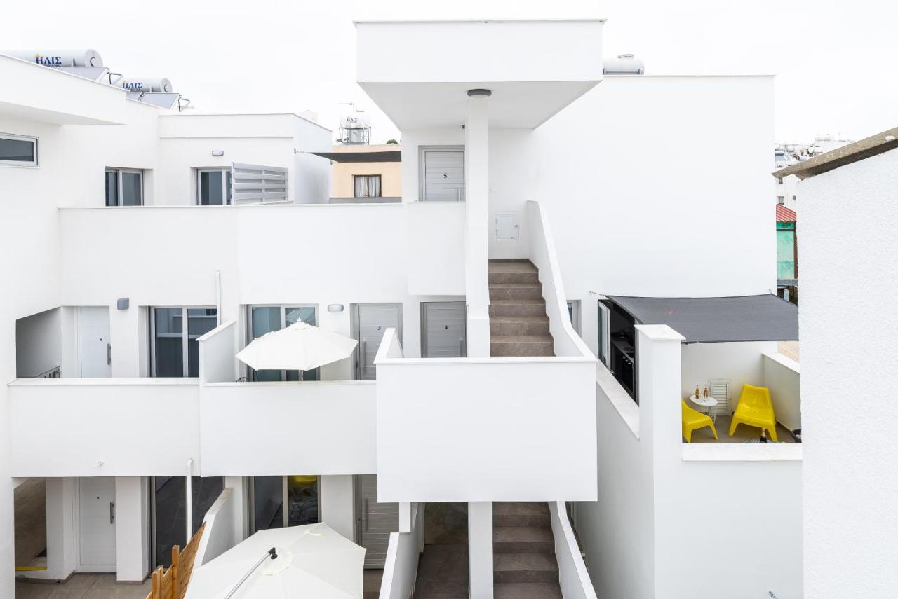 Spiros Luxury Apartments Agia Napa Exterior foto